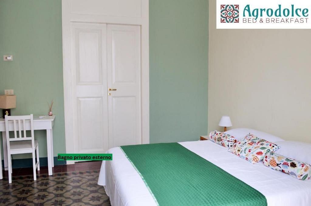 Agrodolce Bed and Breakfast Barcellona Pozzo di Gotto Værelse billede
